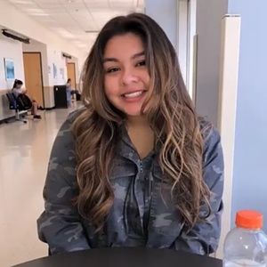 Meet your Posher, Isabelle